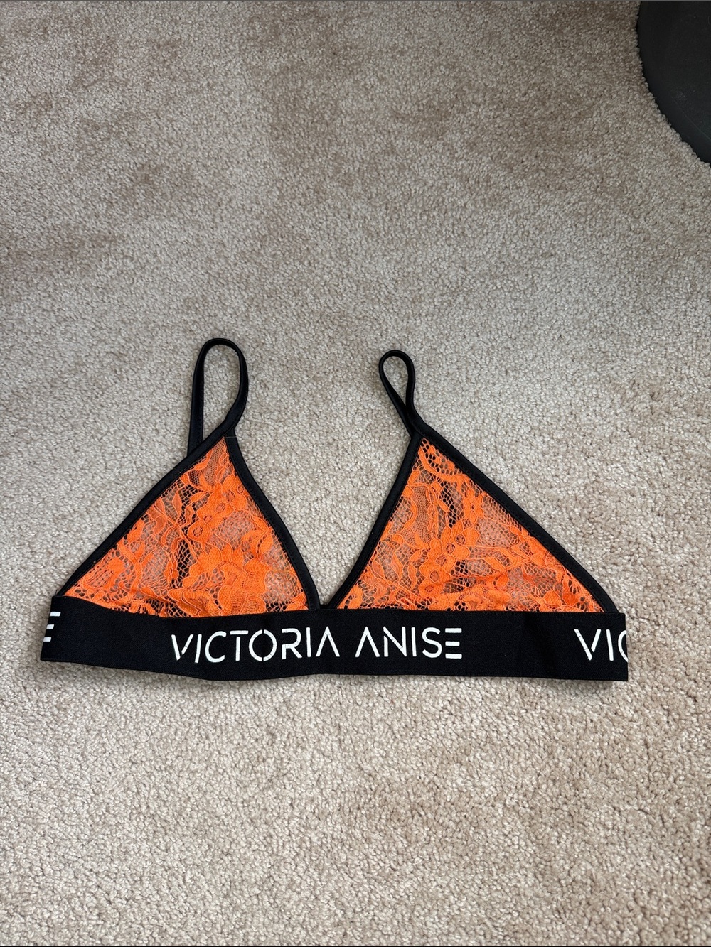Victory Anise Orange Triangle Lace Pullover Bralette.  Size Large